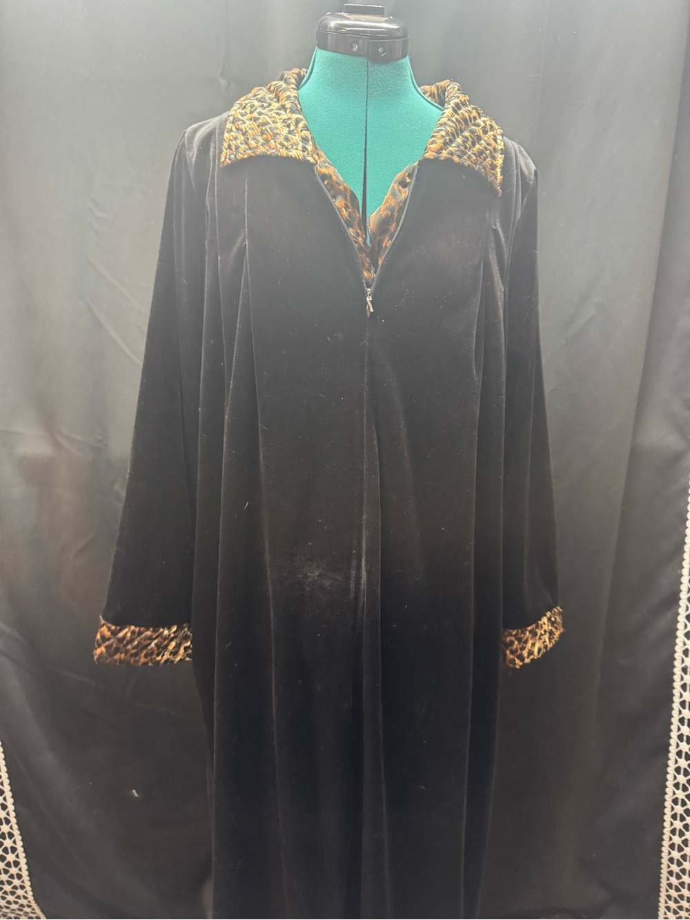 Black Velvet Long Robe with Leopard-Print Trim